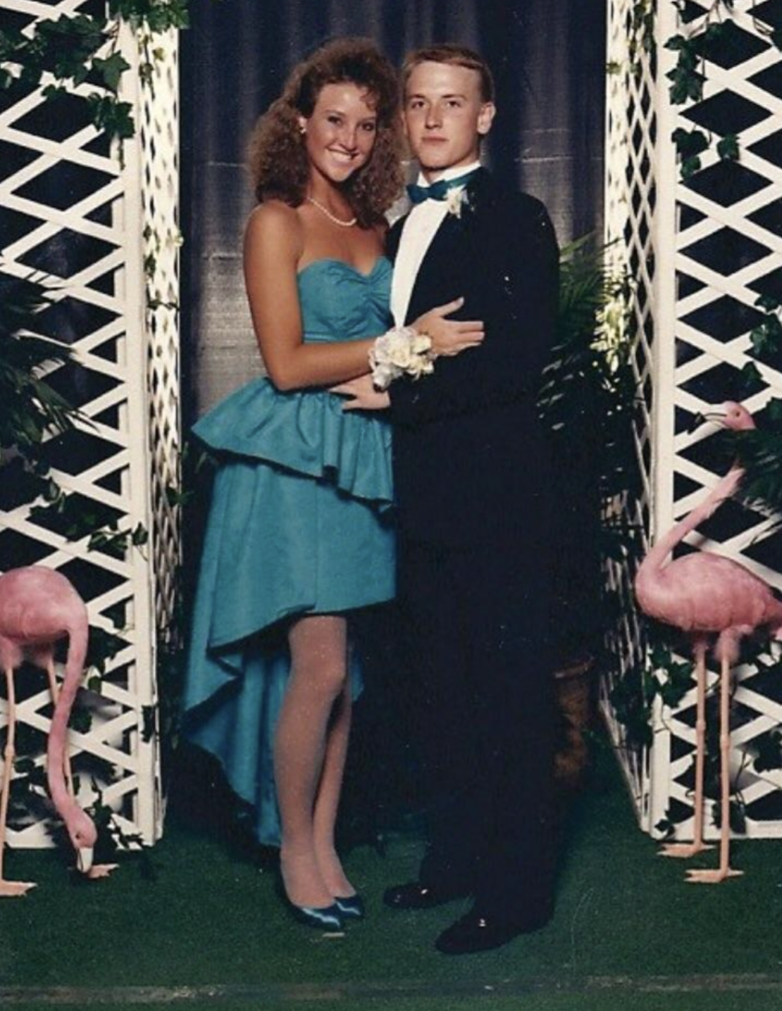 27 ‘80s Prom Photos That Will Have You Retroactively Coughing From Hairspray Fumes